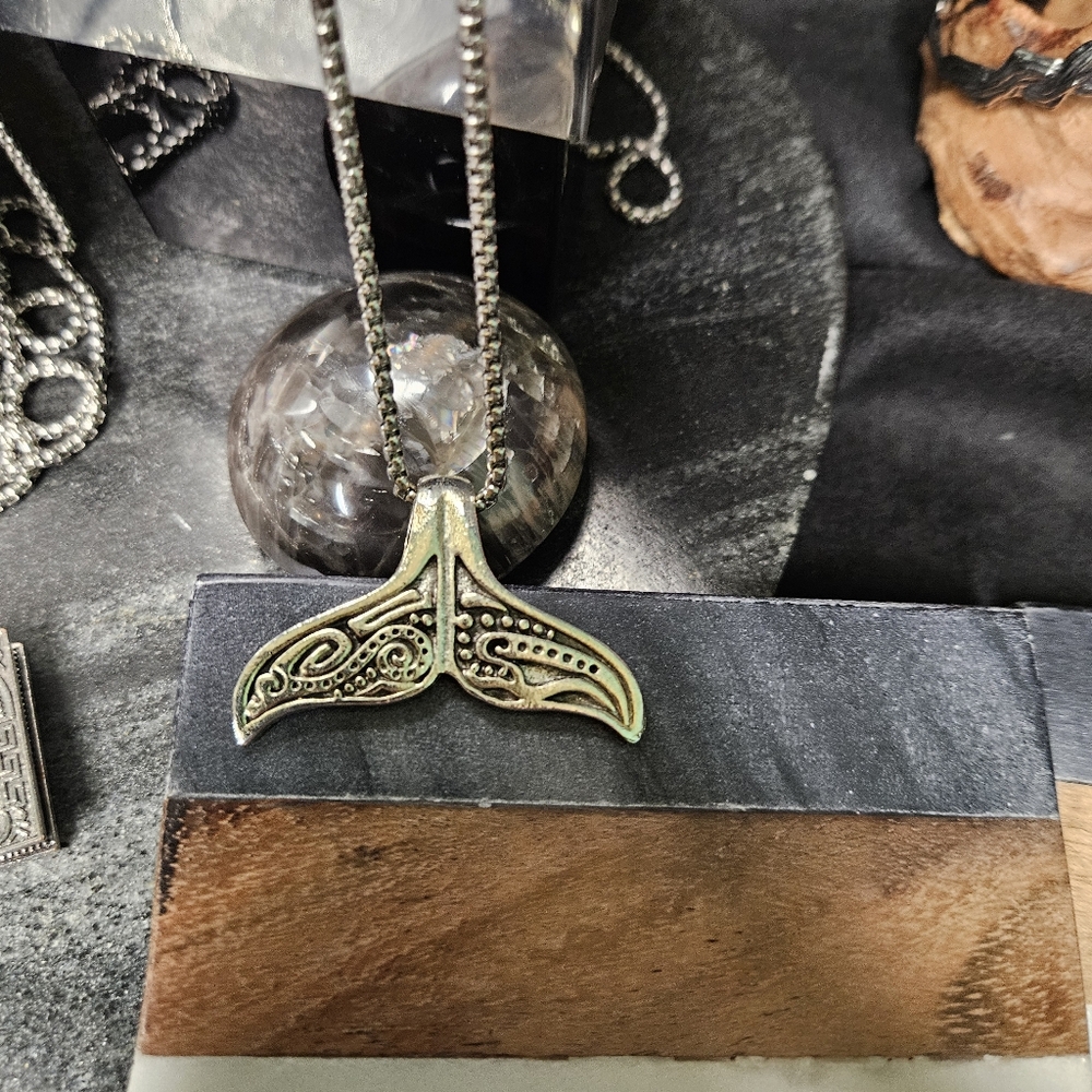 Silver Carved Whhale Tail Pendant